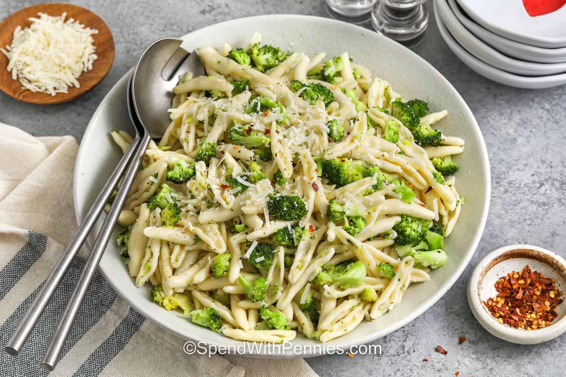 Easy Weeknight Cavatelli & Broccoli: Quick 20-Minute Meal